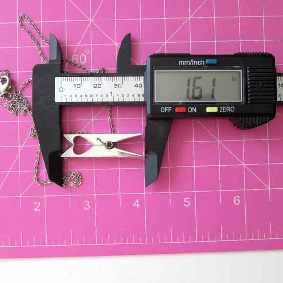 ZOPPINI Stainless Steel Pendant Necklace Heart Cutout Clothespin - Picture 11 of 16